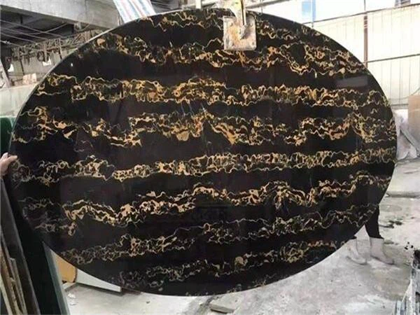 Mesa superior de mármore preto