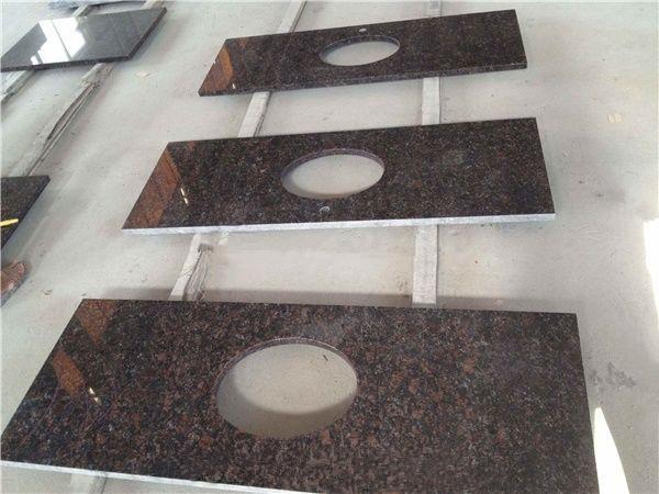 Bancadas de granito marrom