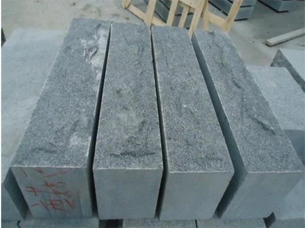 G654 Garden kerb