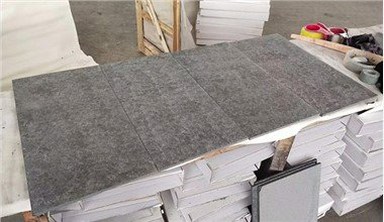 Acabamento Flamejado em Granito Preto