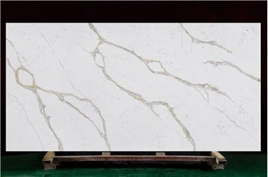 Quartzo Branco Com Veios Dourados
