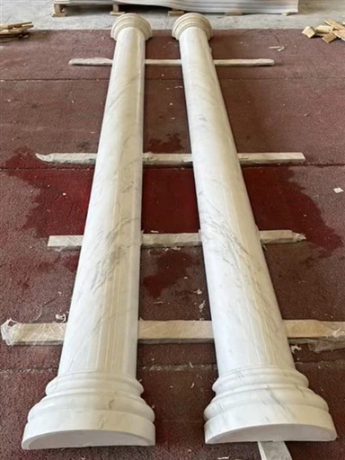 Colunas de mármore grego